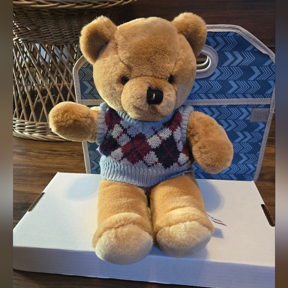 Valentine's Gift Plush Teddy Bear with Argyle Sweater '85 Windsor Toys Love Land - Picture 2 of 5